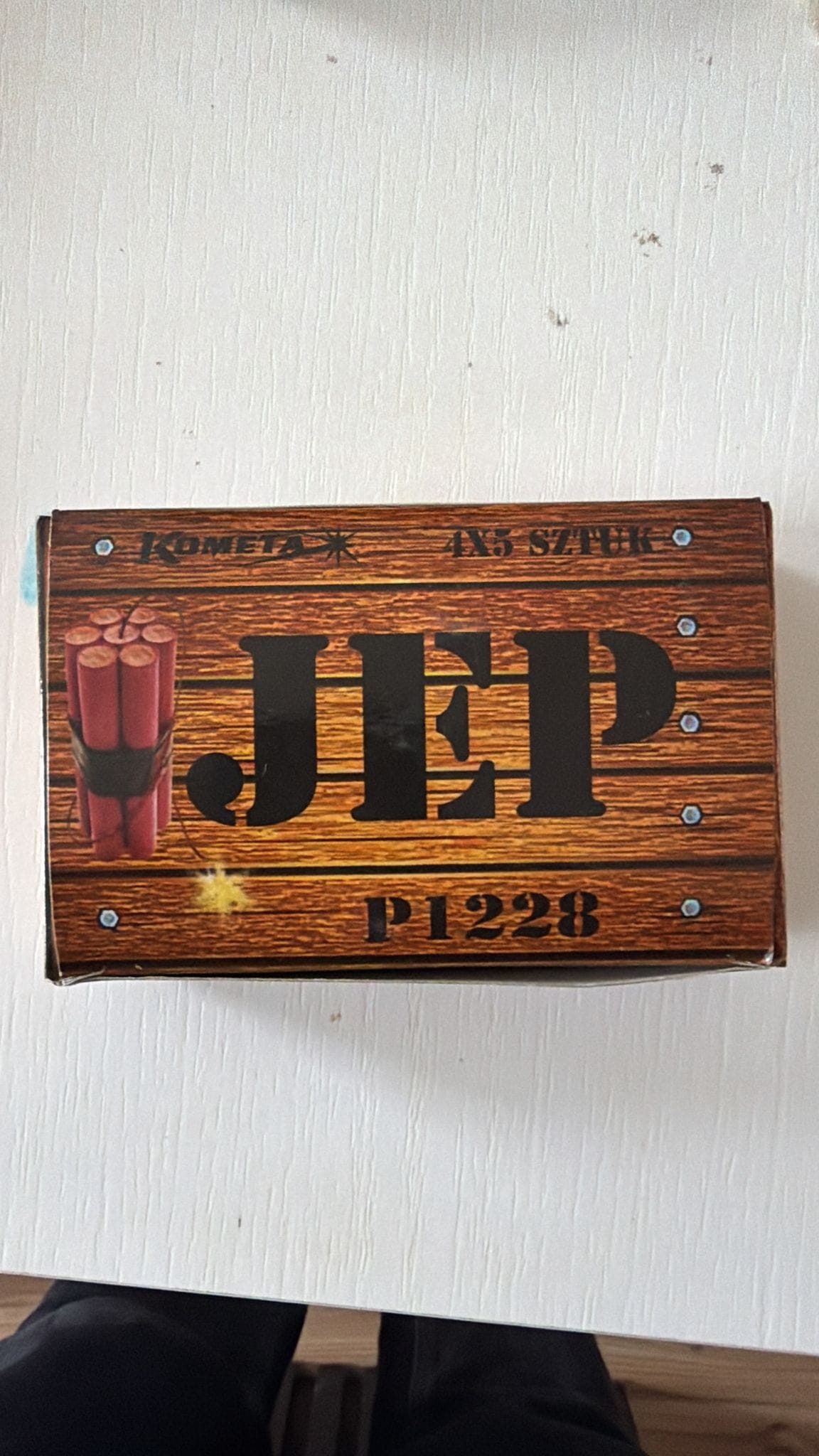 Petardy JFP P1228 Kometa KL.3 39 g NEC – kolekcjonerskie Petardy JFP P1228 Kometa KL.3 39 g NEC – kolekcjonerskie